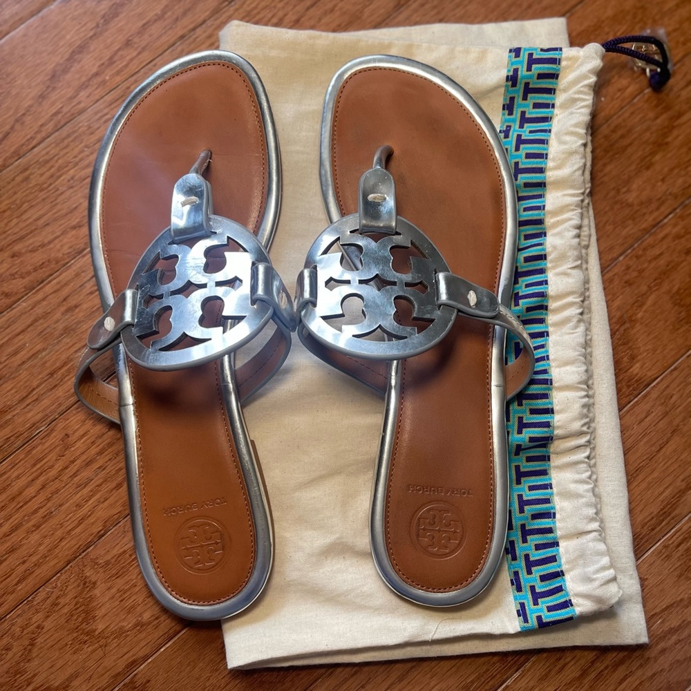 Tory Burch Miller / Silver 9